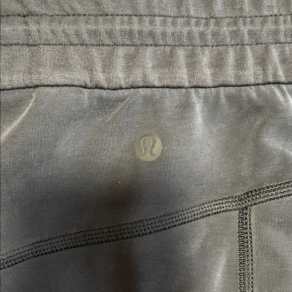 Lululemon Black Softstreme High Rise Pant Size 8 - Picture 6 of 8